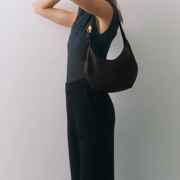 Cuyana Celestia Shoulder Bag in Black - Picture 5 of 8